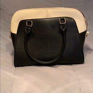 Black and white tote